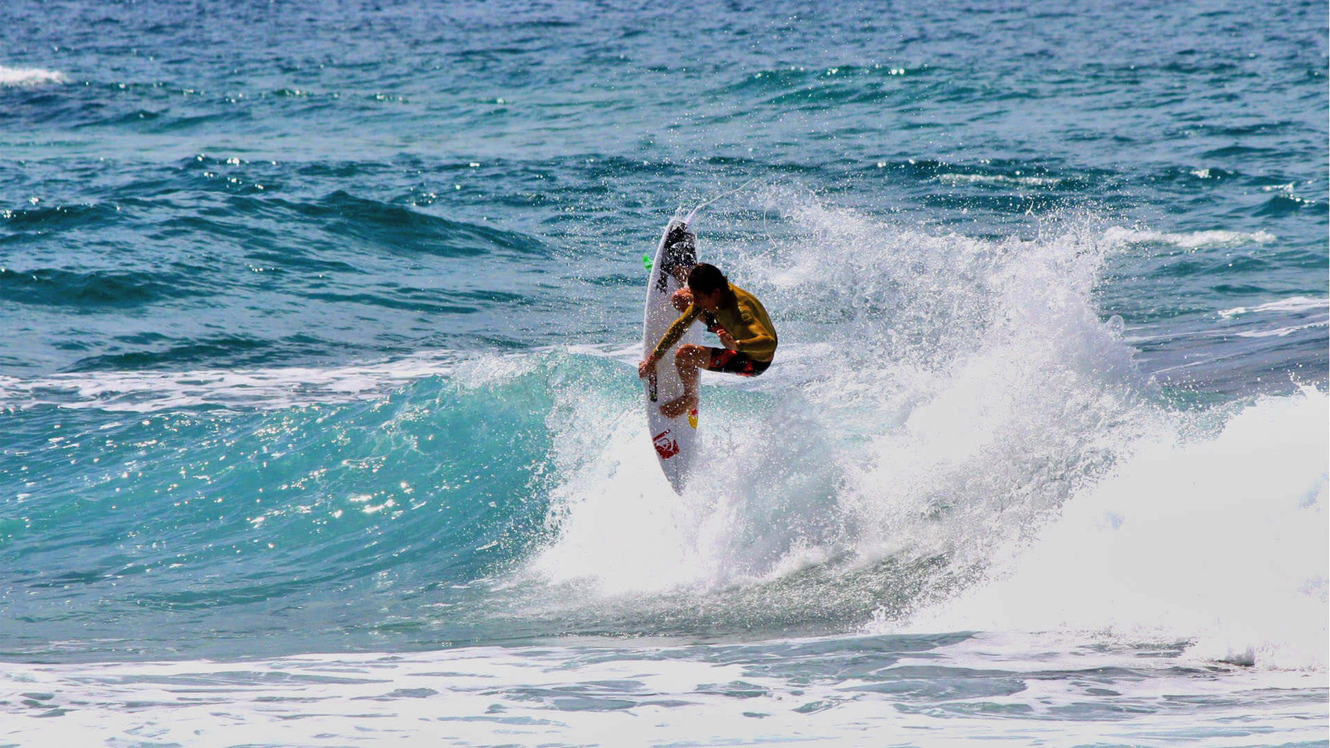surf-sardegna-marinedda-bay